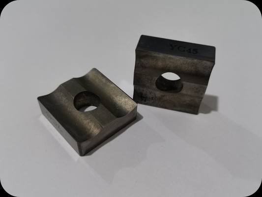 La explotación minera del carburo YC45 inserta la cuchilla de corte color plata del CNC para el acero fundido